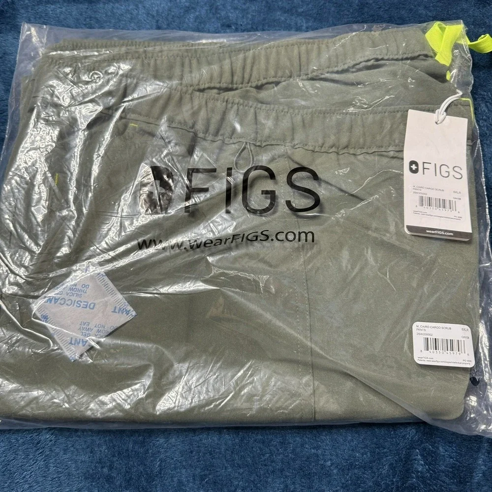 FIGS Cairo Cargo Scrub Pants Olive Green Men's 6XL Technical‎ Collection